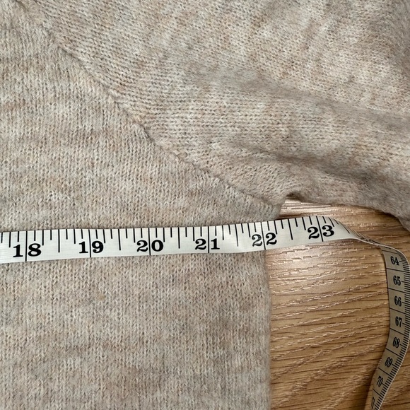 3/$30 - H&M Cozy Oversized Beige Turtleneck Sweater - Picture 4 of 5
